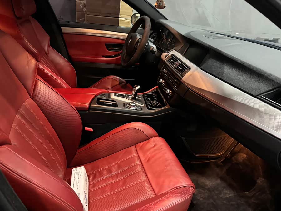 BMW M5 2013 car image #7