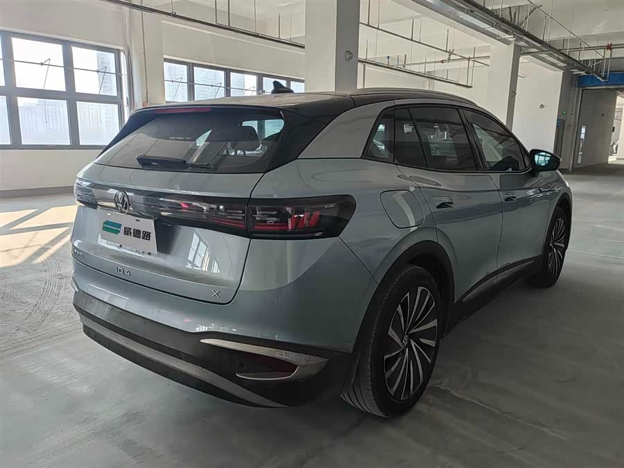 Volkswagen ID.4 X 2023 immagine di auto #7