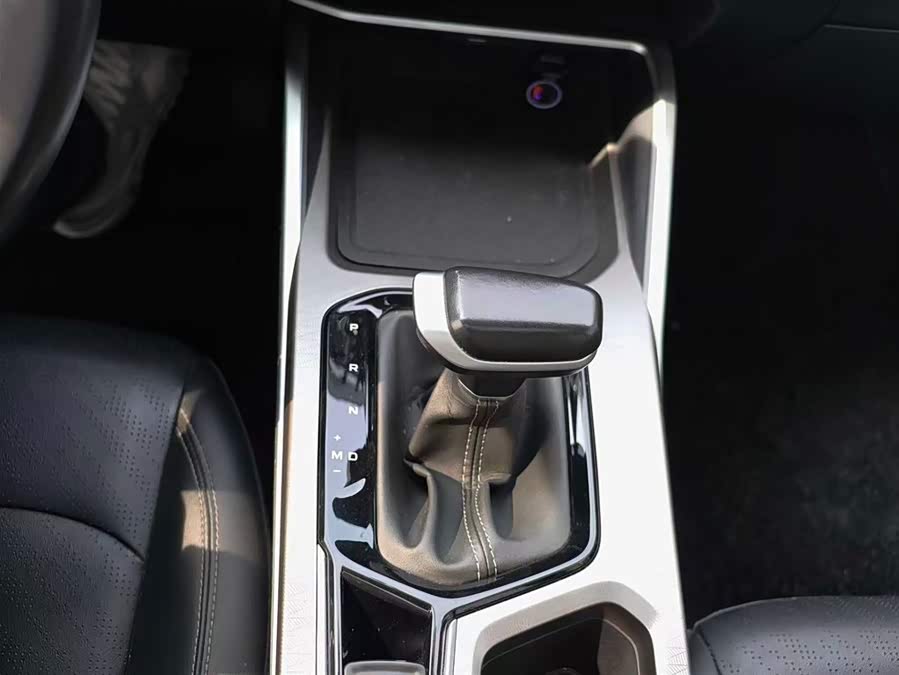 GEELY Emgrand 2022 #7 GEELY Emgrand 2022 car image #7