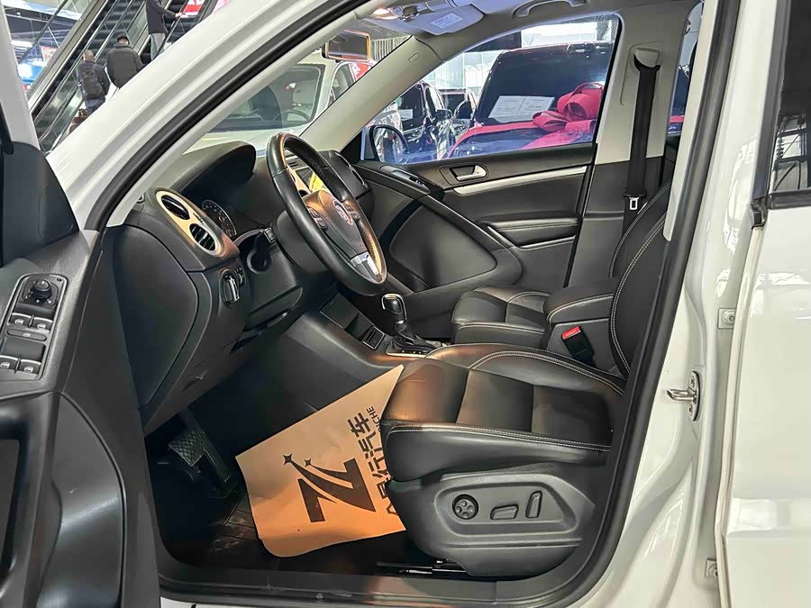 Volkswagen Tiguan 2019 car image #7