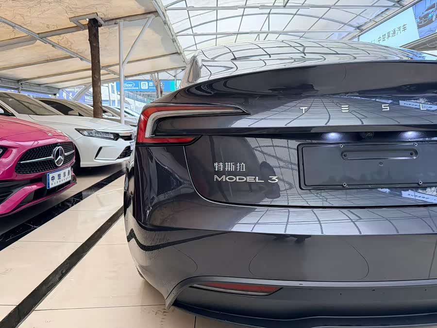Tesla Model 3 2024 car image #7