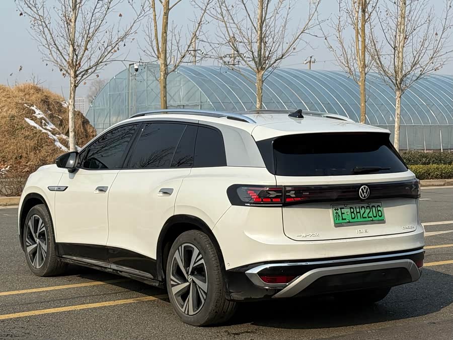 Volkswagen ID.6 Crozz 2024 immagine di auto #7