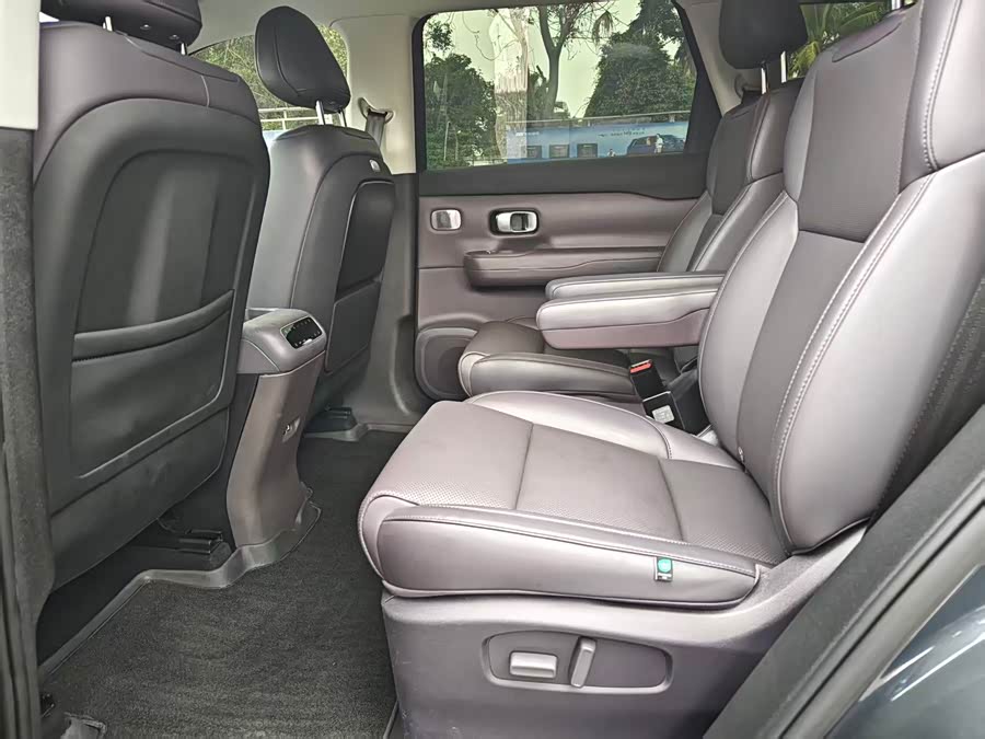 零跑汽车 零跑C16 2024 汽车图片 #7