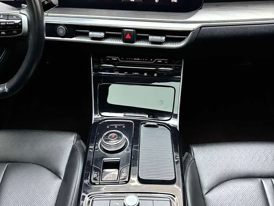 Kia K5 2022 car image #7
