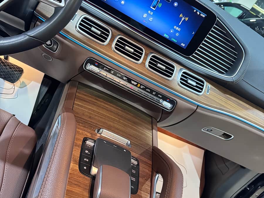 Mercedes-Benz GLE Class 2024 #7 Mercedes-Benz GLE Class 2024 immagine di auto #7