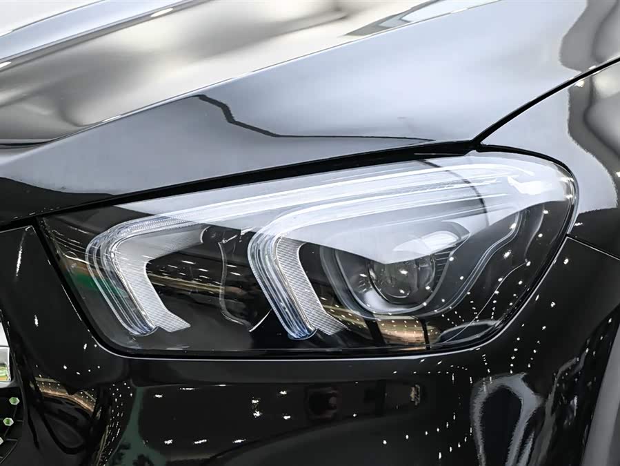 Mercedes-Benz GLE Class 2023 car image #7