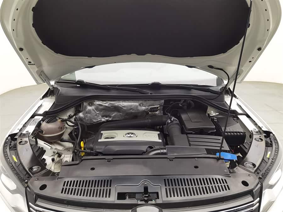 Volkswagen Tiguan 2019 car image #7