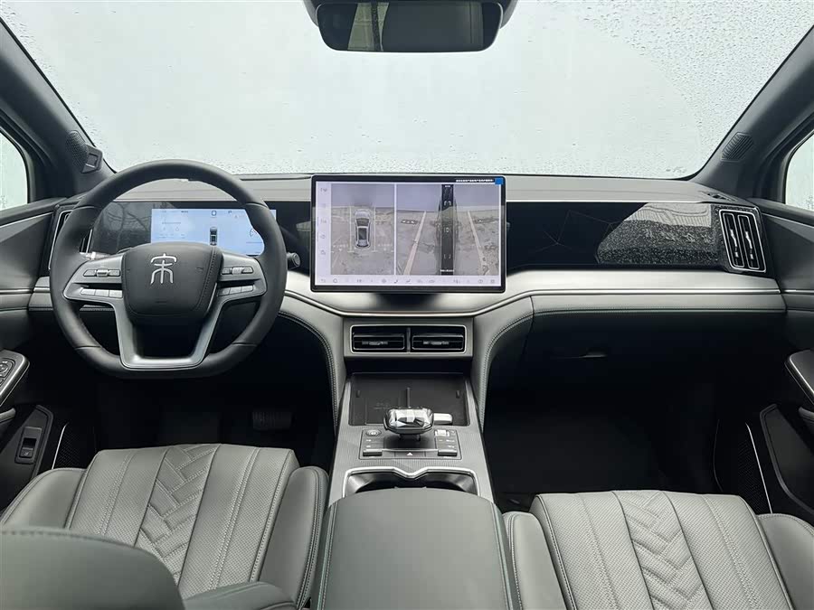 BYD SongL DM-i 2025 #7 BYD SongL DM-i 2025 car image #7