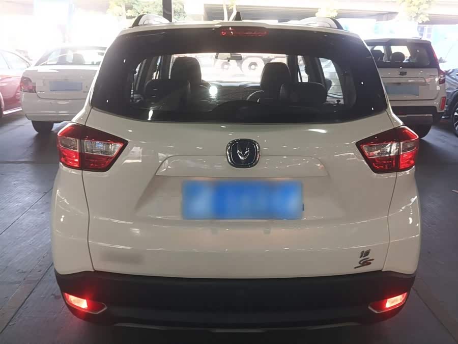 Changan CS15 2017 изображение автомобиля #7