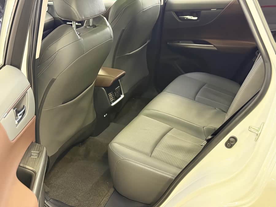 Toyota Harrier 2023 immagine di auto #7