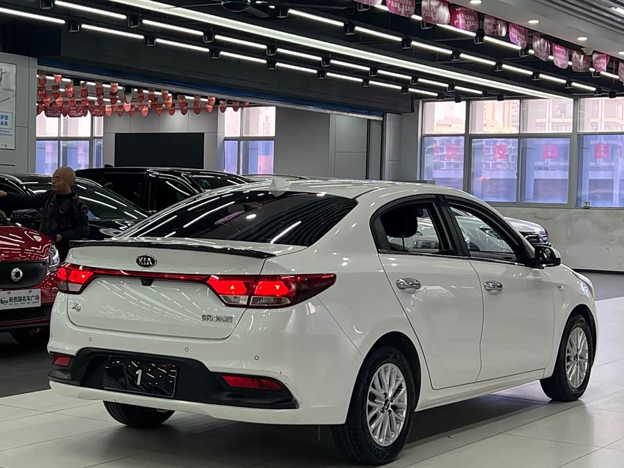 Kia 2017 car image #7