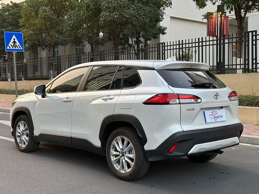 Toyota Corolla Cross 2025 immagine di auto #7