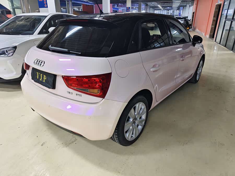 Audi A1 2013 car image #7