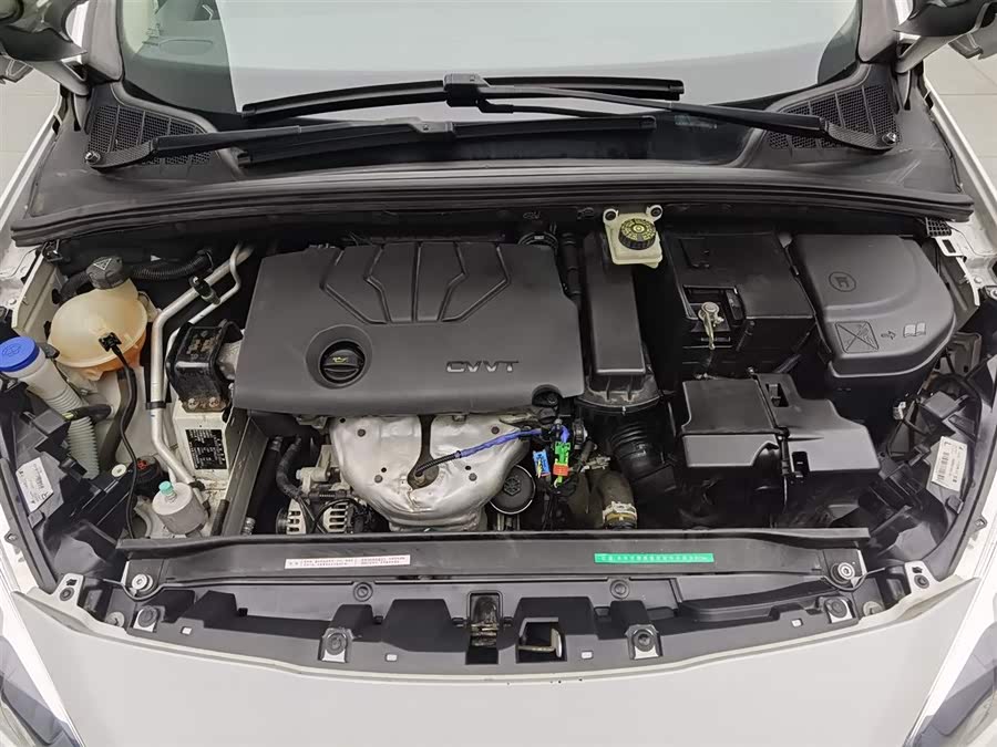Peugeot 308 2015 car image #7