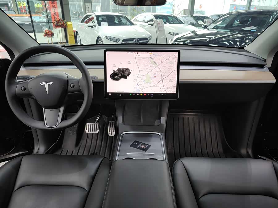 Tesla Model Y 2021 car image #7