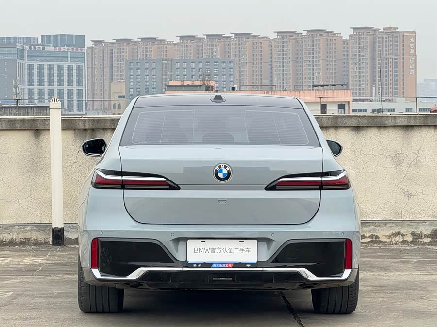 BMW 7 Series 2024 car image #7