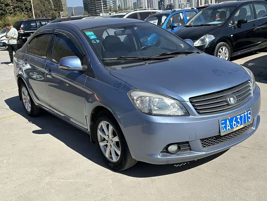 Great Wall C30 2010 car image #7