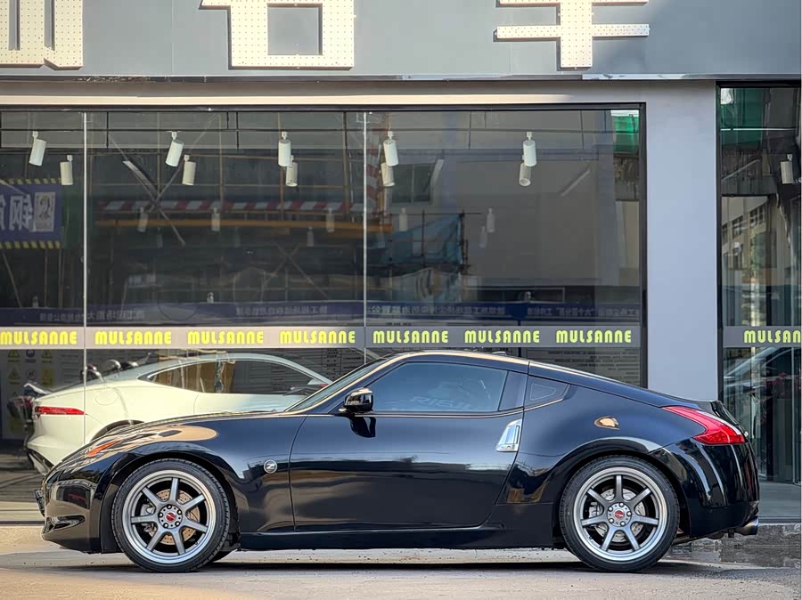 Nissan 2011 car image #7