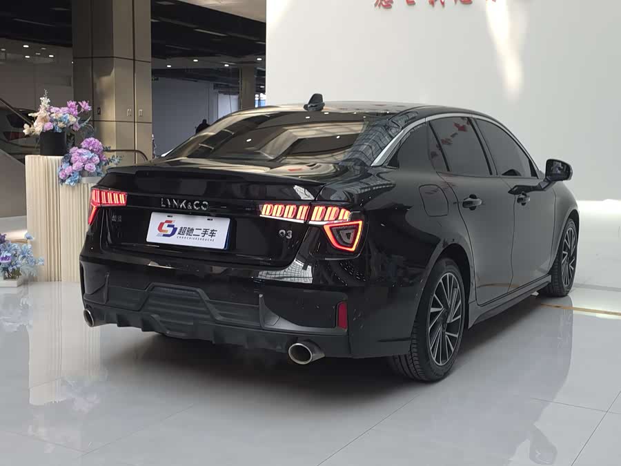Lynk & Co 03 2022 car image #7