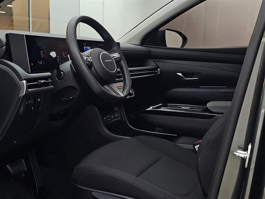 Hyundai Tucson 2025 immagine di auto #7