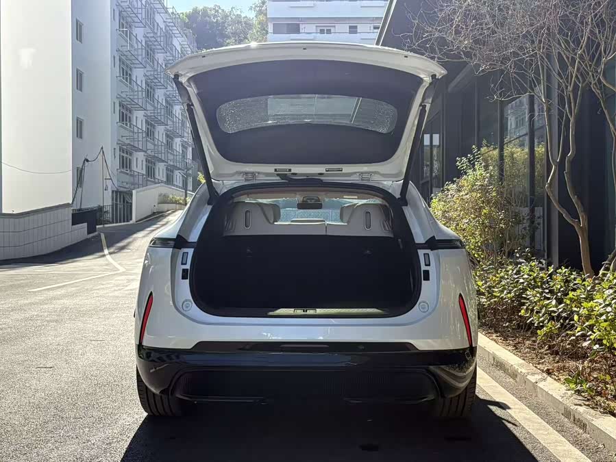 Avatr 07 2025 #7 Avatr 07 2025 car image #7