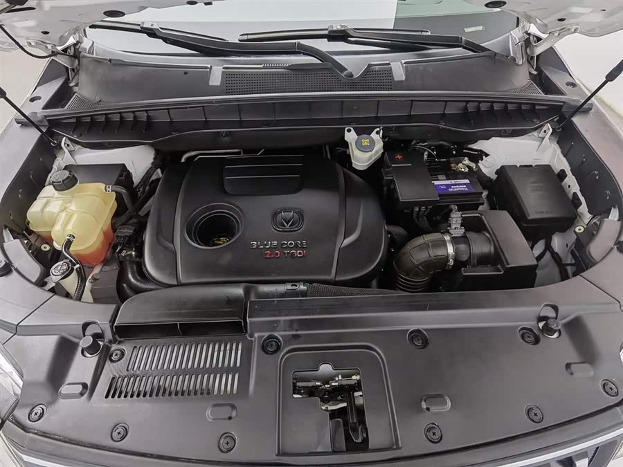 Changan CS95 2018 car image #7