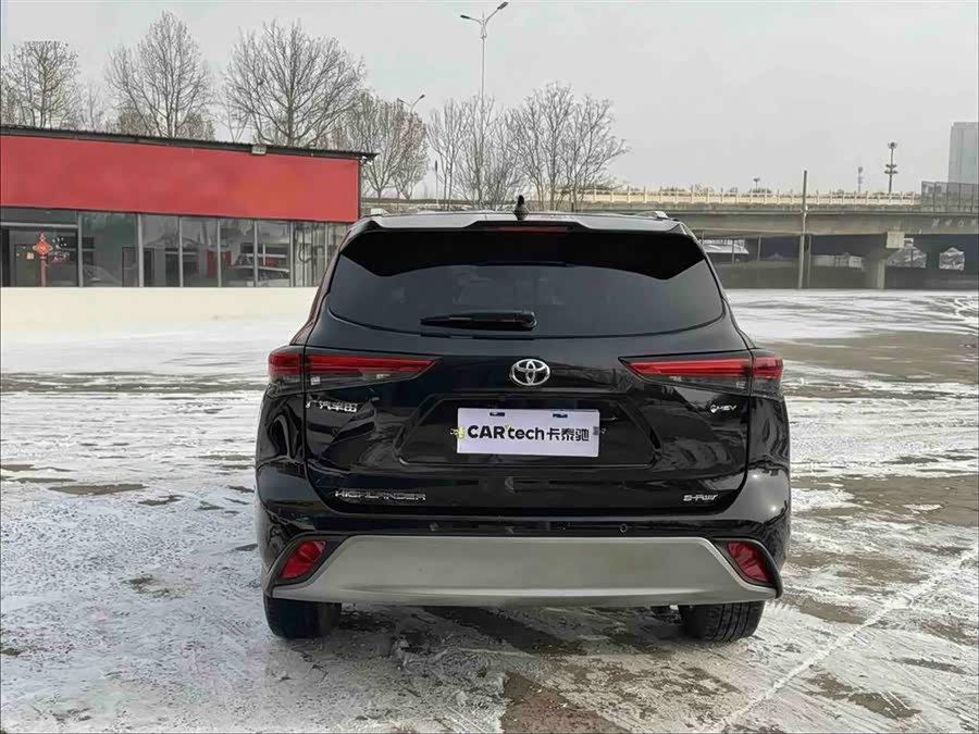 Toyota Highlander 2025 car image #7