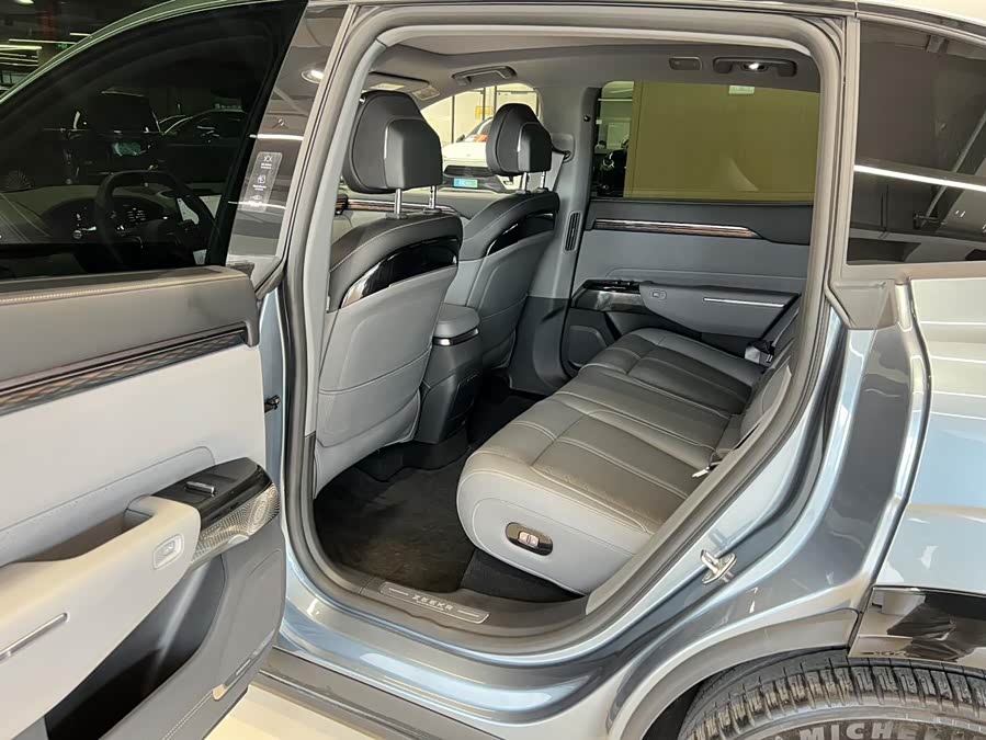 极氪 极氪7X 2024 汽车图片 #7