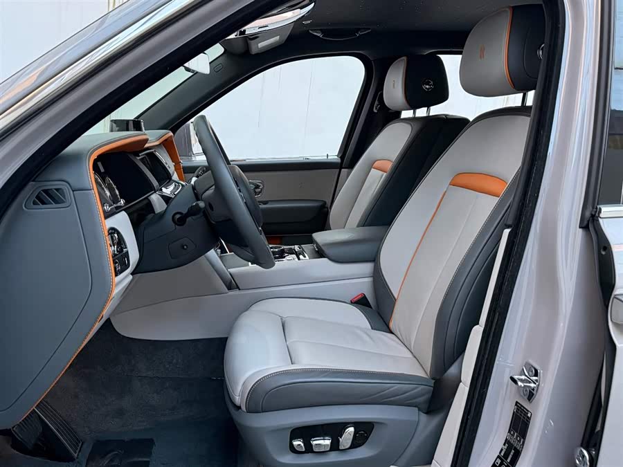 劳斯莱斯 库里南 2021 汽车图片 #7