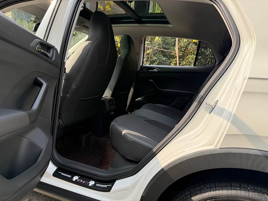 Volkswagen T-Cross 2021 #7 Volkswagen T-Cross 2021 car image #7