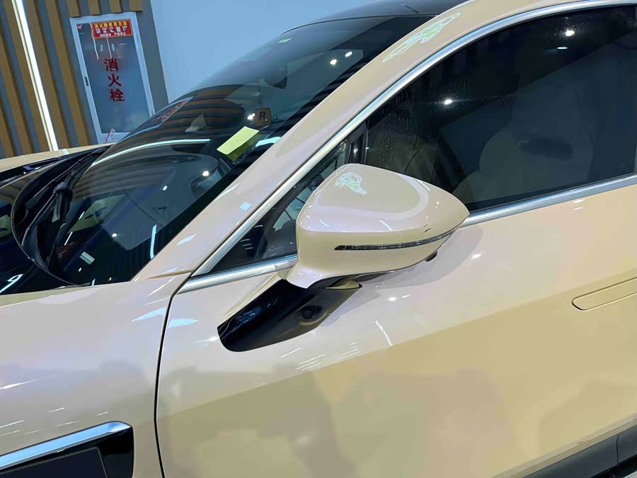 Avatr 11 2024 car image #7