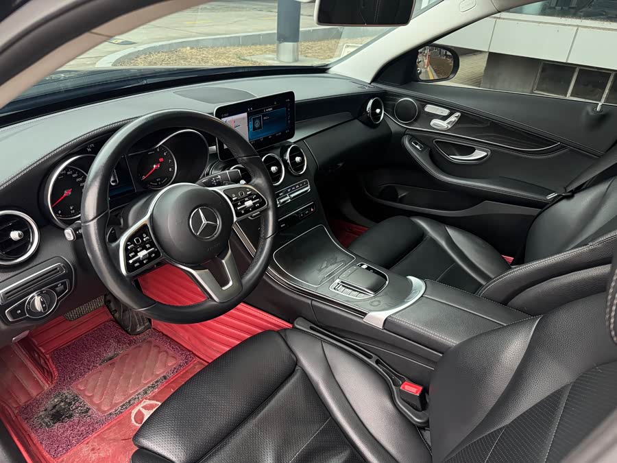 Mercedes-Benz C Class 2018 immagine di auto #7