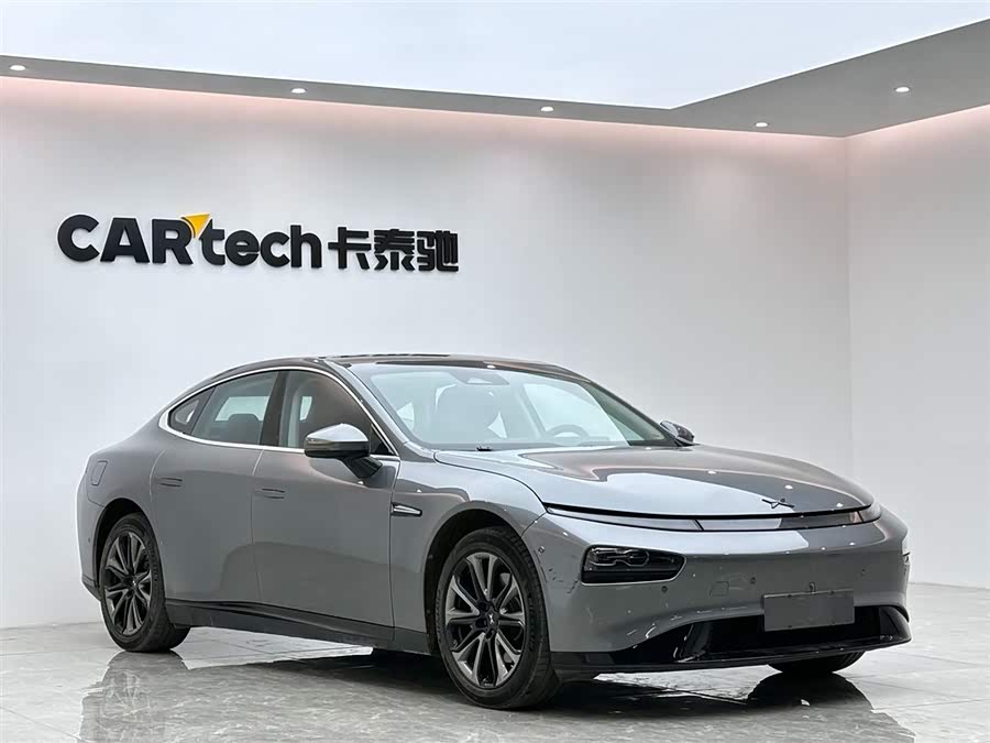 Xpeng P7 2022 صورة سيارة #7