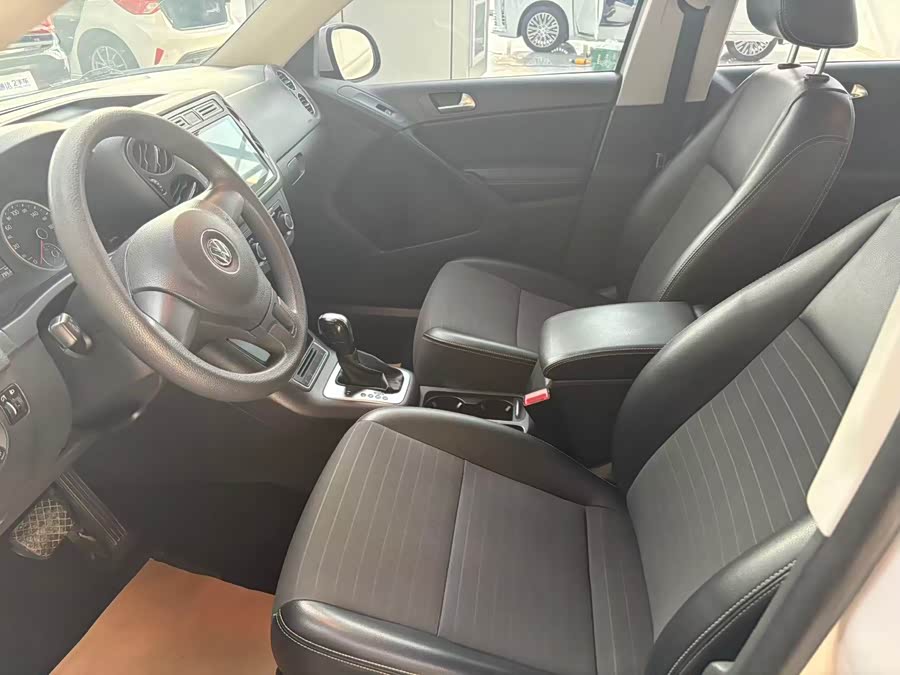Volkswagen Tiguan 2017 car image #7