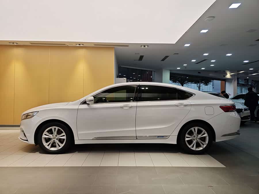 GEELY Ulion 2019 car image #7