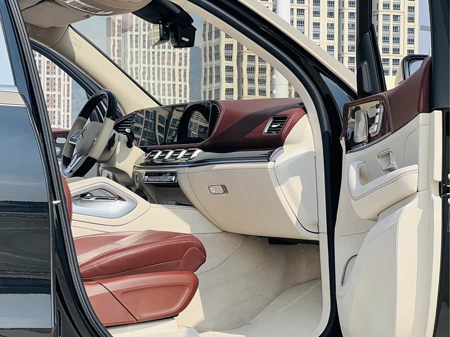 Mercedes-Benz Maybach GLS 2022 car image #7