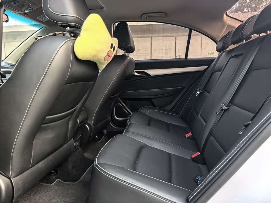 GEELY Emgrand 2018 car image #7