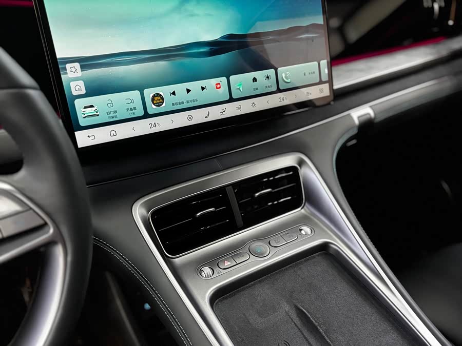 BYD Sea Lion 07 DM-i 2025 car image #7