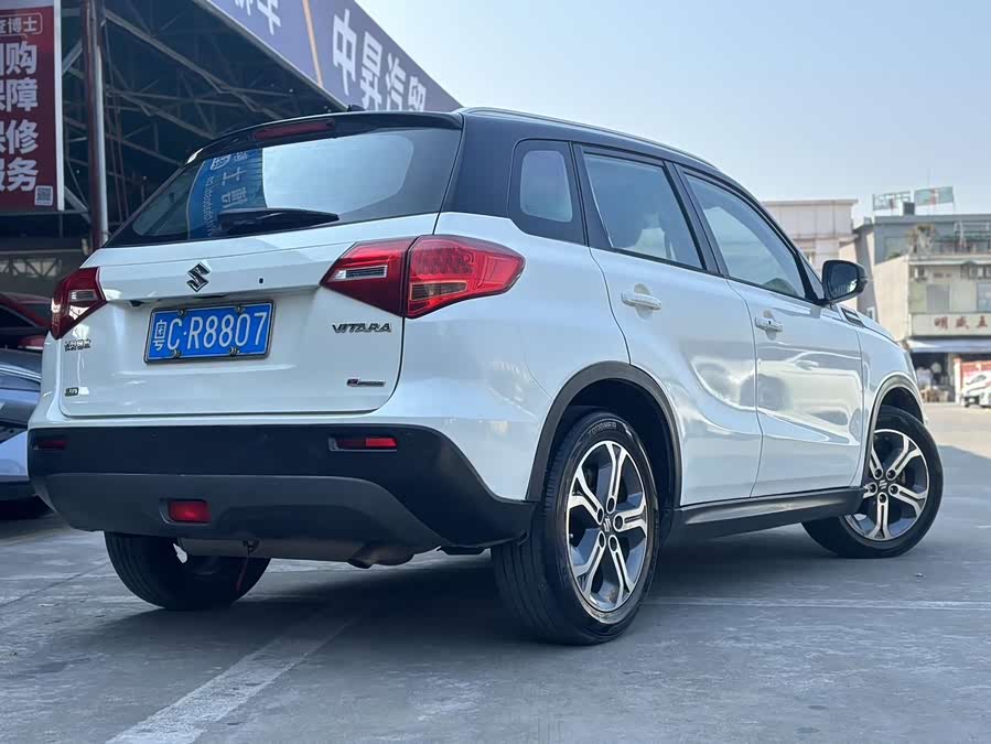 Suzuki Vitara 2016 image de voiture #7