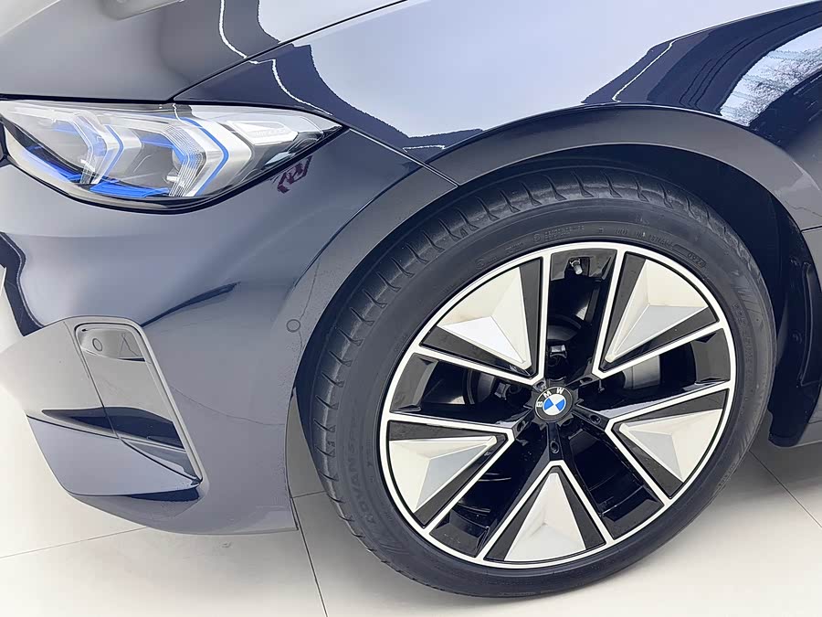 BMW i3 2024 #7 BMW i3 2024 car image #7