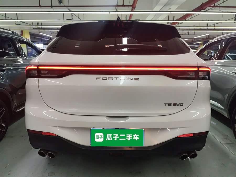 Forthing T5 EVO 2023 #7 Forthing T5 EVO 2023 car image #7