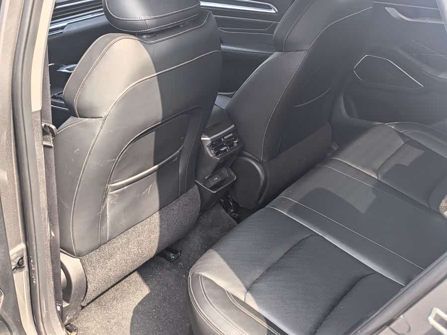 GEELY Emgrand 2022 #7 GEELY Emgrand 2022 car image #7