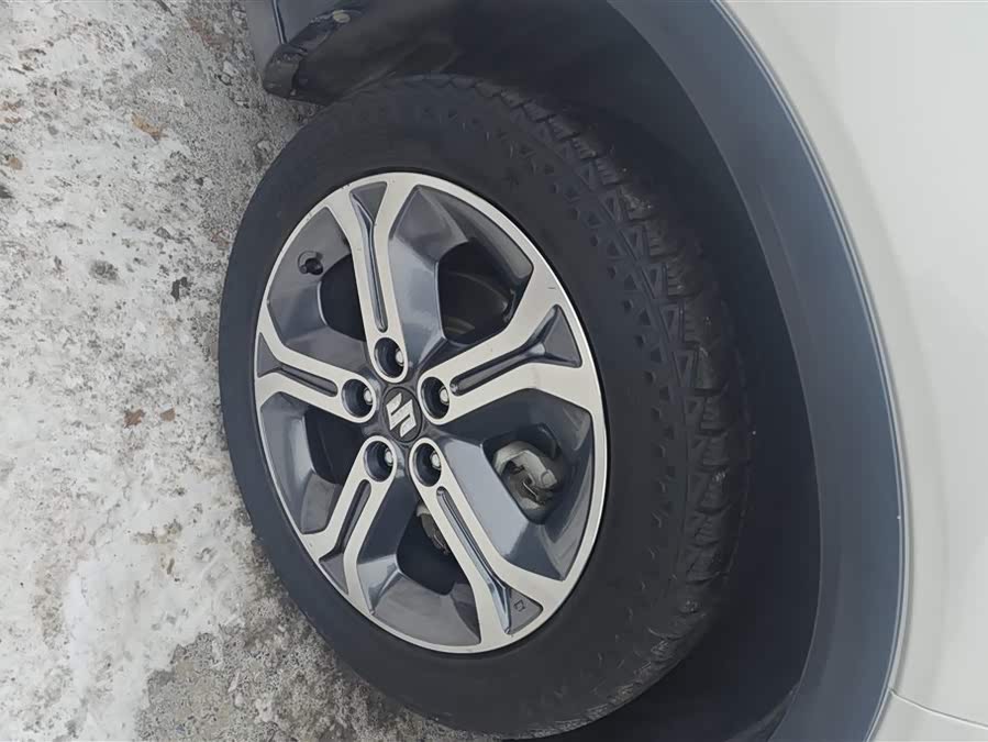 Suzuki Vitara 2017 image de voiture #7