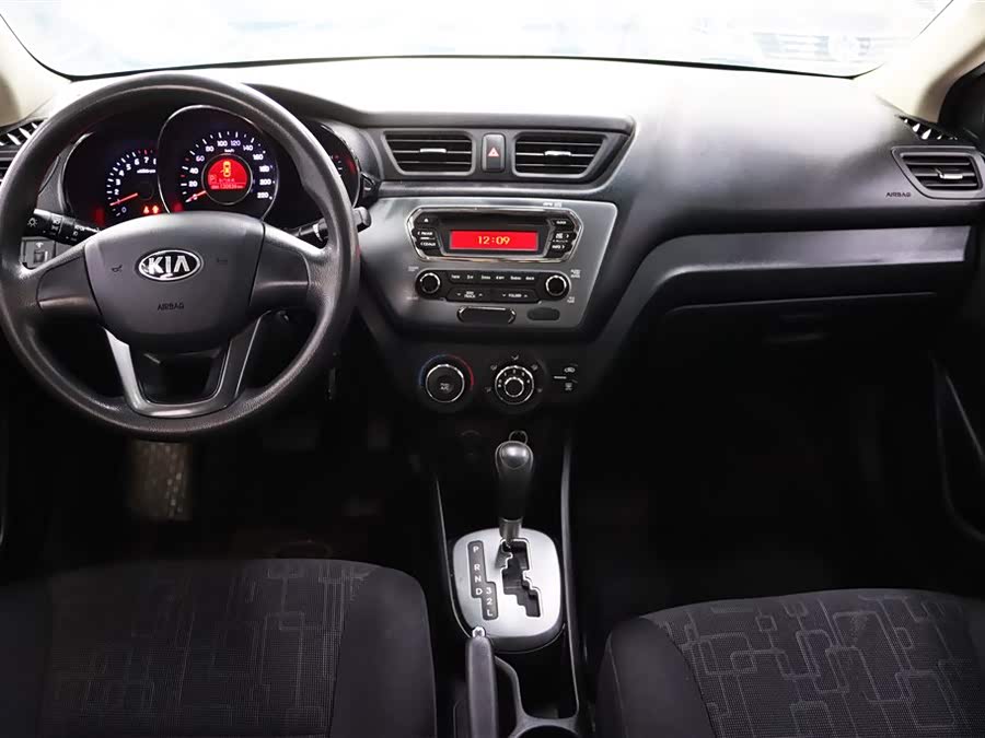 起亚 起亚K2 2012 汽车图片 #7