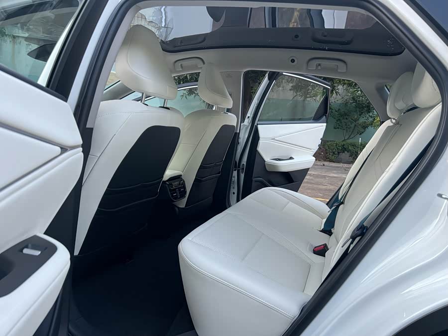 Toyota bZ5 2025 car image #7