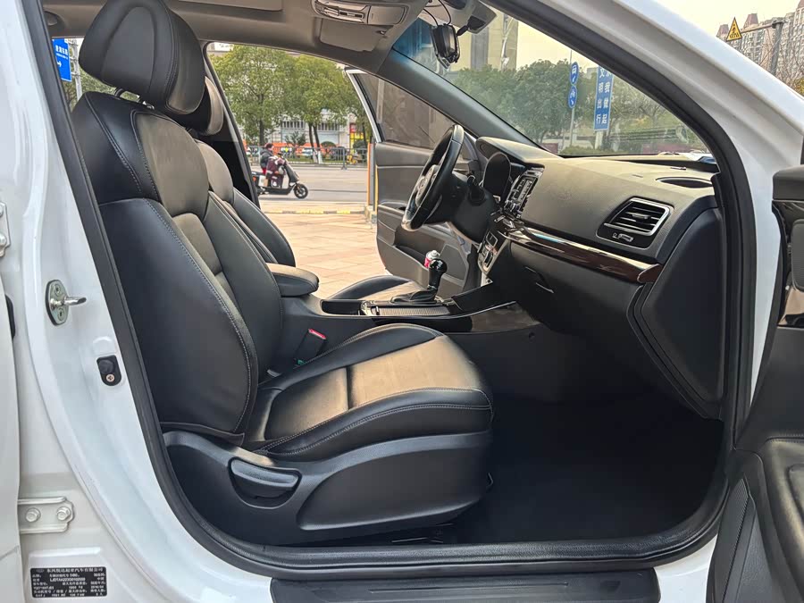 起亚 起亚K4 2016 汽车图片 #7