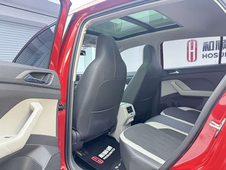 Volkswagen T-Cross 2020 car image #7