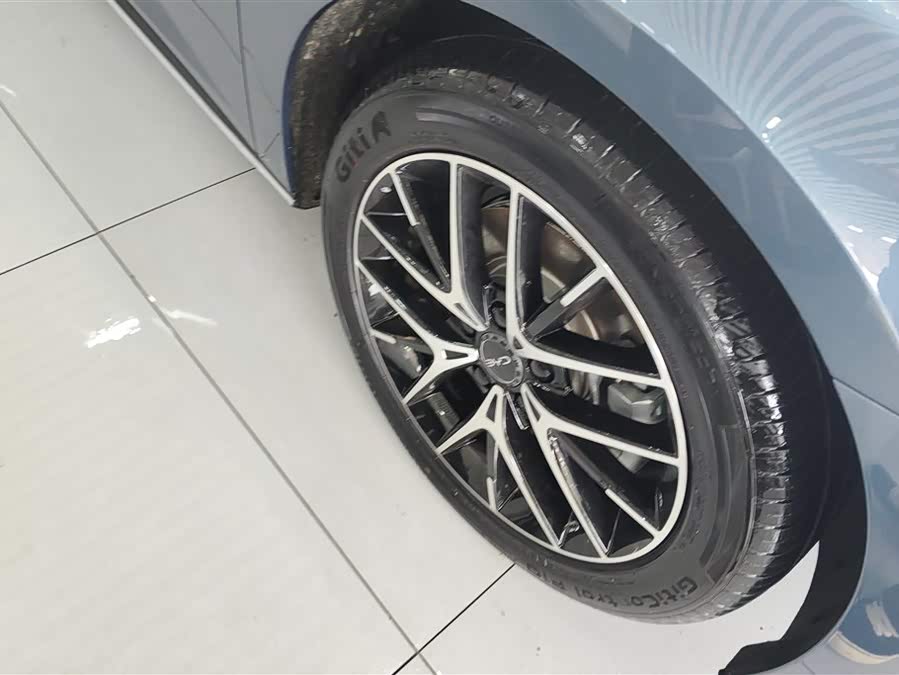 BYD Seal 07 DM-i 2025 car image #7
