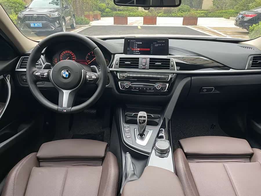 BMW 3 Series 2018 car image #7
