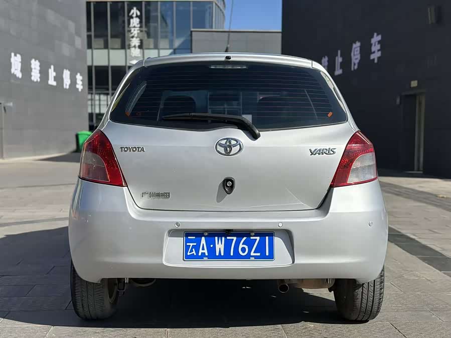 Toyota Yaris 2008 изображение автомобиля #7